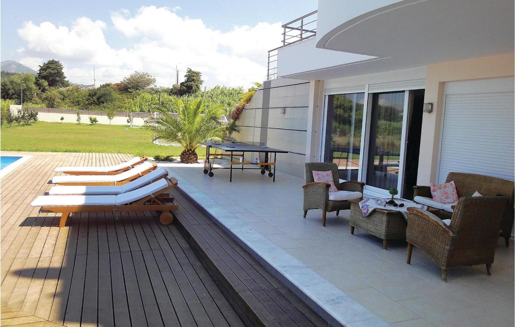 Lovely Home In Preveza With Outdoor Swimming Pool Каналі Екстер'єр фото
