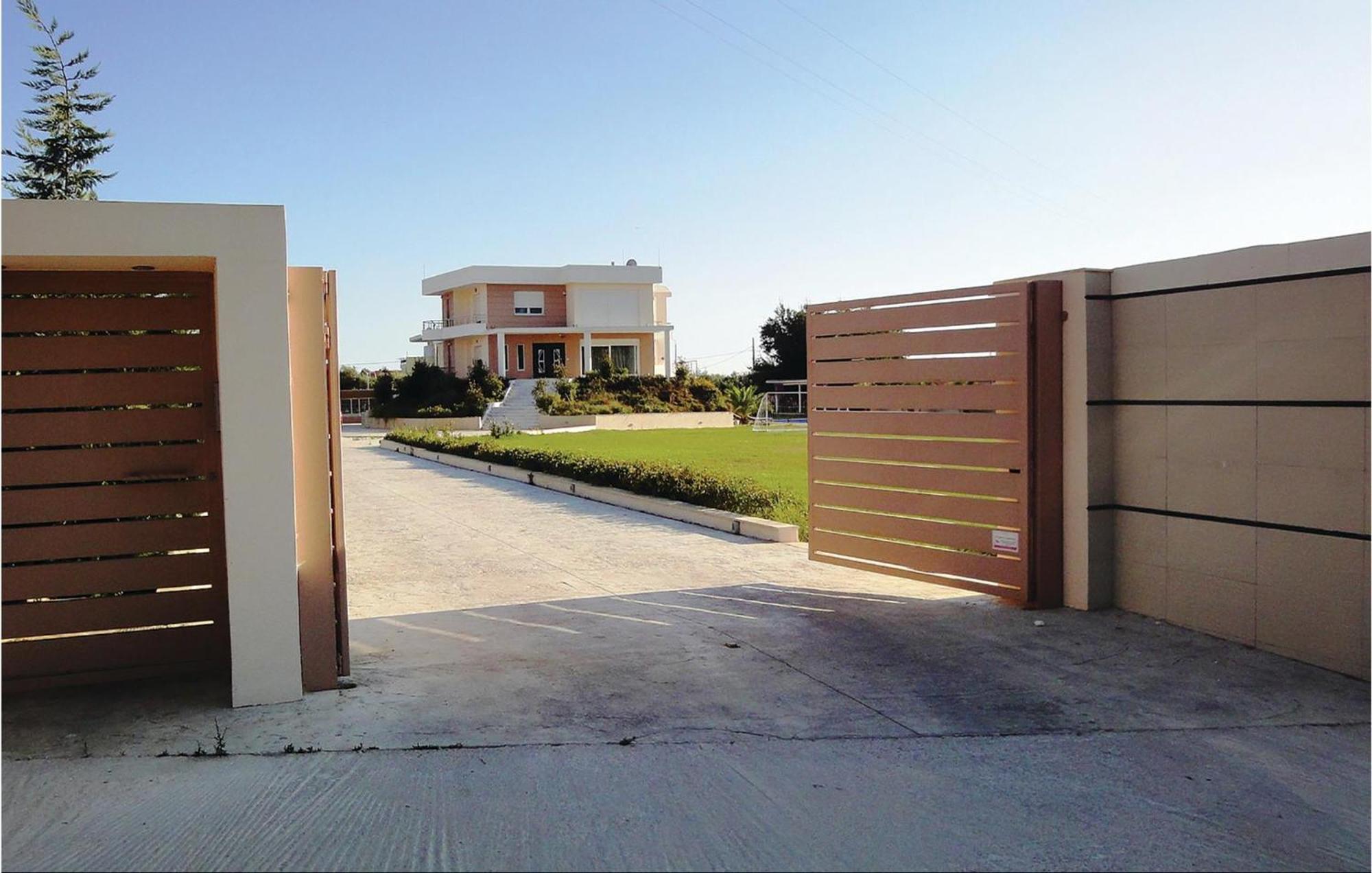 Lovely Home In Preveza With Outdoor Swimming Pool Каналі Екстер'єр фото